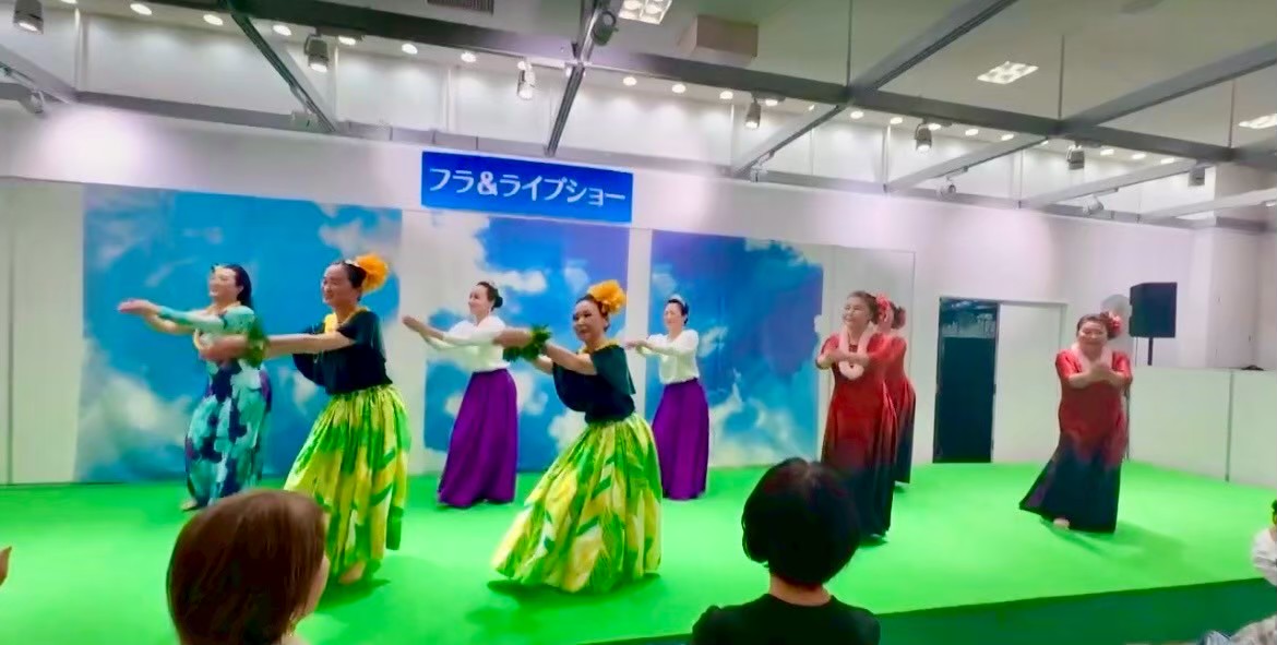 2025年4月9日(水) 　西宮阪急「ハワイアン ＆ リゾートフェア」